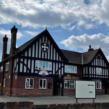 Upton Arms Hotel Pontefract Dış mekan fotoğraf