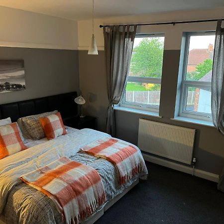 Upton Arms Hotel Pontefract Dış mekan fotoğraf